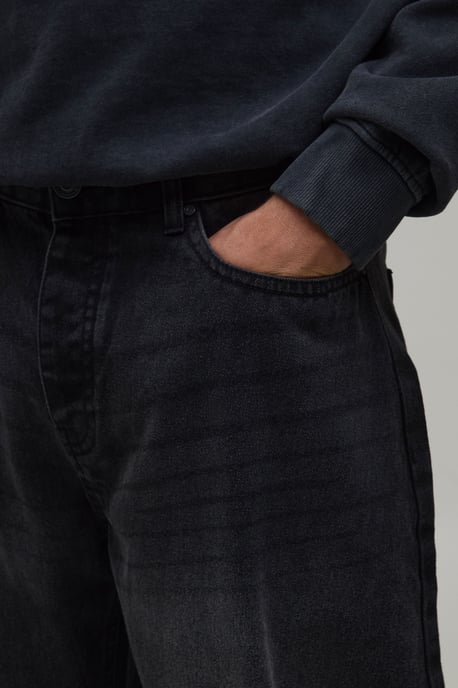 Extreme Barrel Fit Washed Jeans - Image 3
