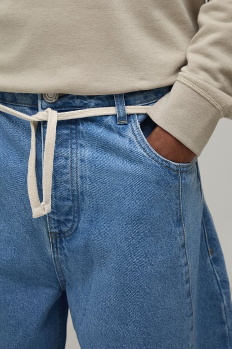 Panelled Rope Belted Barrel Fit Jeans - Image 3