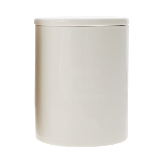Bjork & Berries Never Spring Scented Candle 240g - Image 2