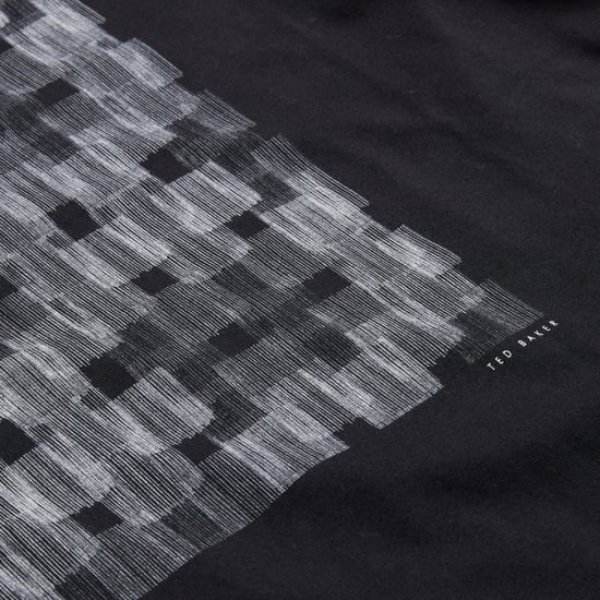 Ted Baker Tessman Box Printed Svart T-shirt - Image 3