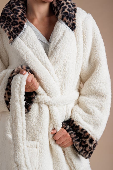 Ivory Leopard Hood Sherpa Dressing Gown - Image 4