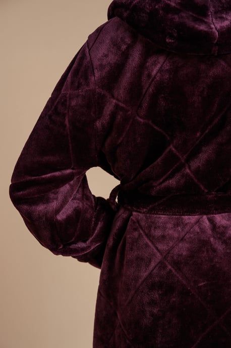 Burgundy Quilted Hooded Dressing Gown - Image 2
