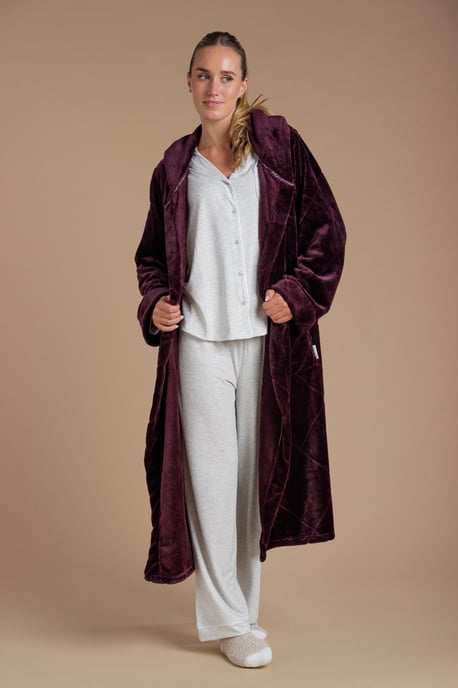 Burgundy Quilted Hooded Dressing Gown - Image 3