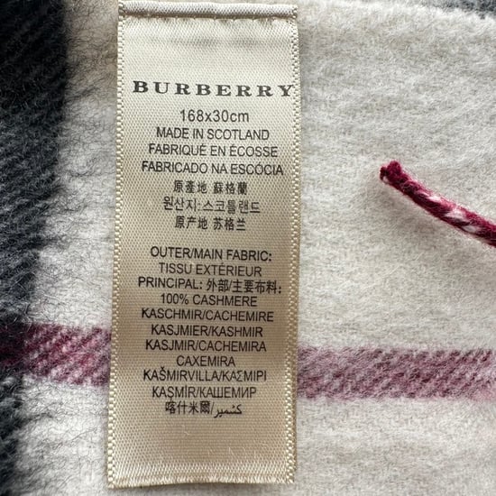 Burberry jätterutig halsduk med fransar i krämfärgad kashmir - Image 3