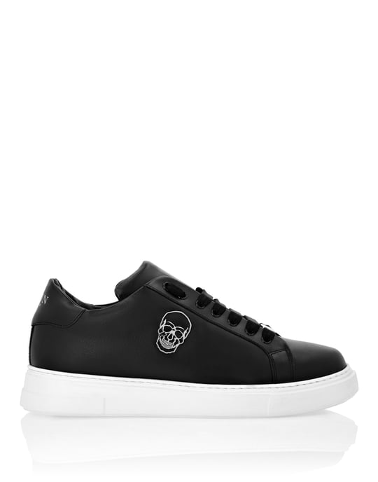 Low-Top Sneakers Skull - Image 3
