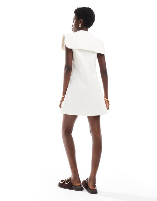 Miss Selfridge oversize slipskrage ärmlös denimklänning - Image 3