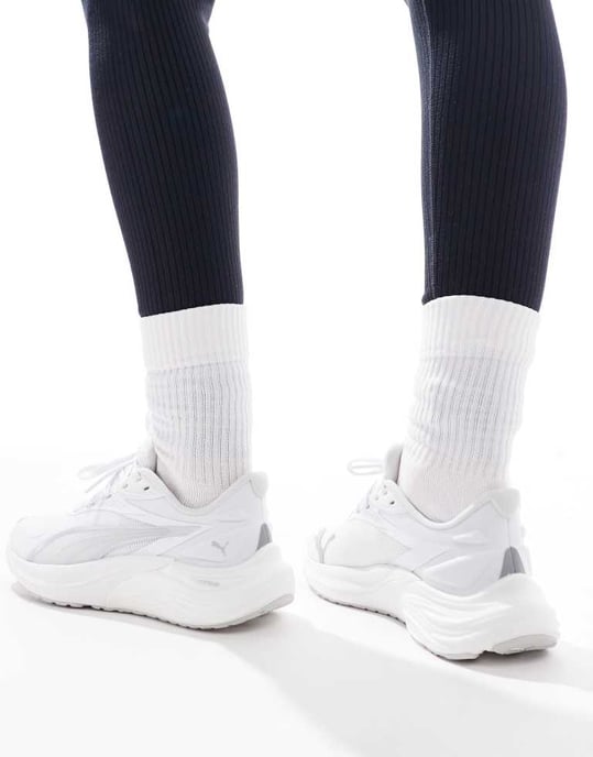Puma Electrify Nitro 4 träningsskor i vitt - Image 3