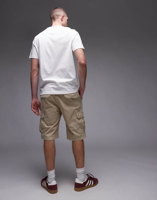Tommy Jeans Otis cargo shorts i beige - Image 3