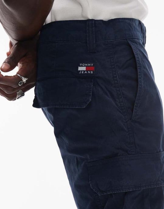 Tommy Jeans Otis reguljära cargoshorts i marinblå - Image 3