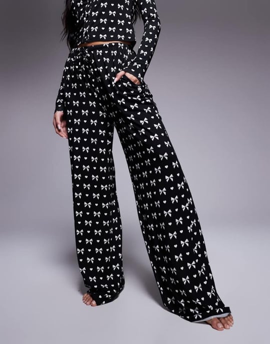 Kaiia exklusiva pyjamasbyxor set i svart och vitt bågtryck - Image 2