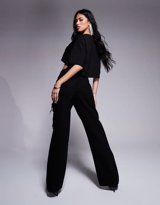 ASOS X THE SOURCED COLLECTION baggy jeans med diamante spets och hål i svart - Image 2