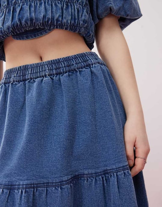 Återvunnen vintage tiered maxikjol co-ord i blå denimtvätt - Image 2