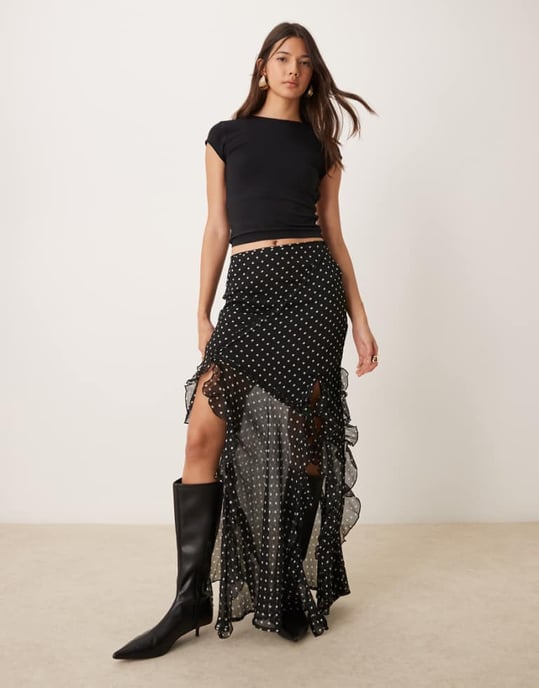 ASOS DESIGN chiffong maxikjol med volangdetaljer i monospot - Image 1