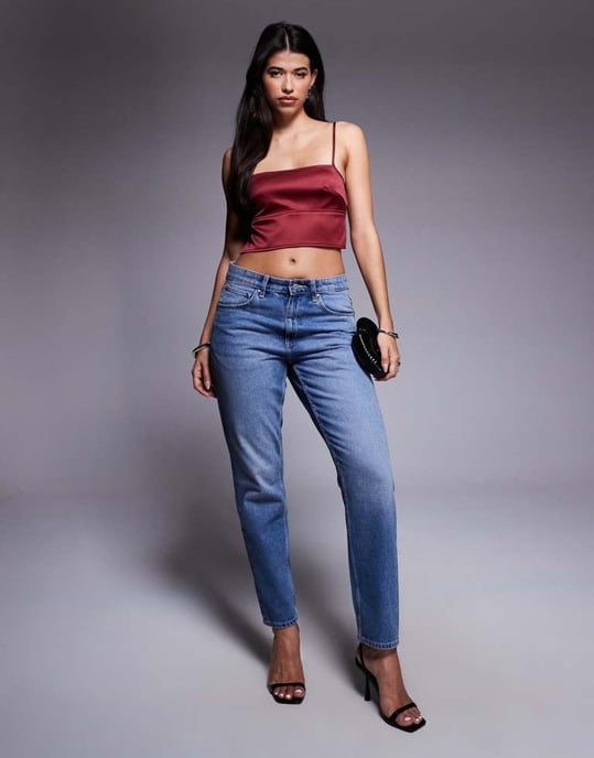 ASOS DESIGN satinglans öppen rygg topp med spännen i vinröd i scuba-liknande tyg - Image 3