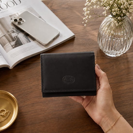 Women’s Small Leather Purse RFID Card Coin Wallet in Black - Image 2