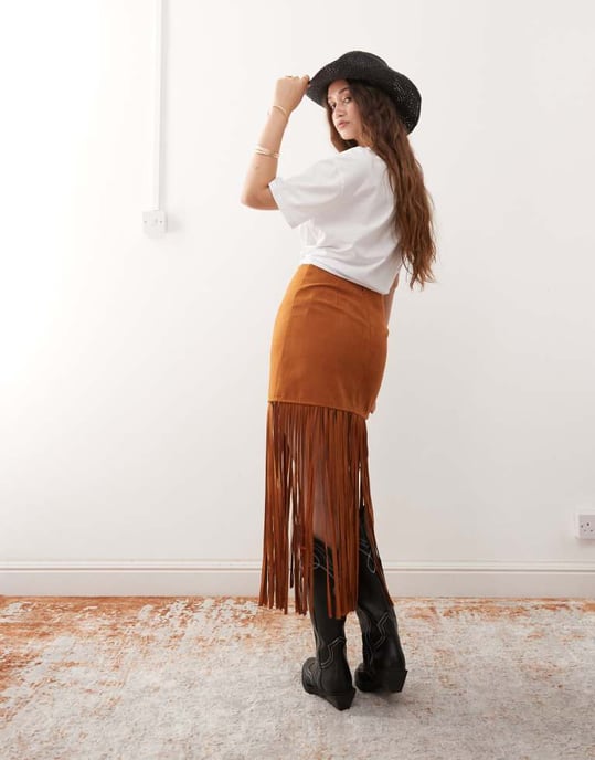 Miss Selfridge festival suedette franskjol i tan - Image 3