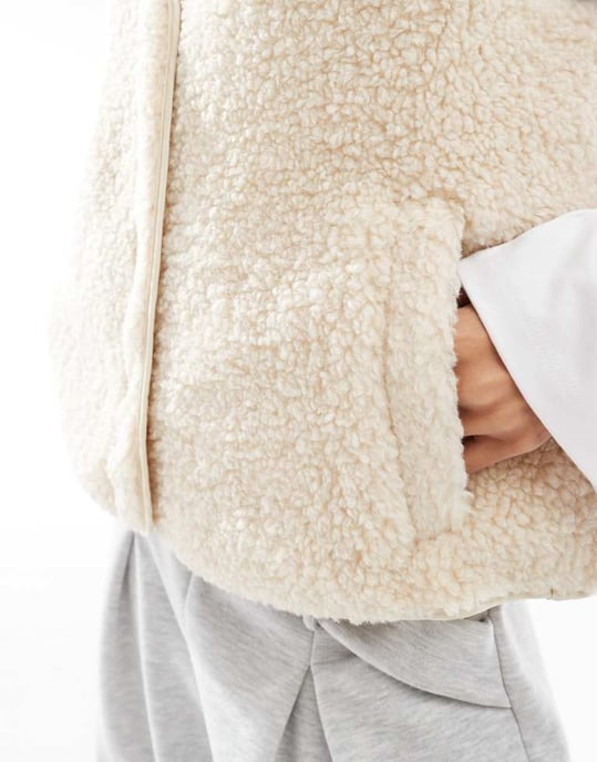 Object teddy fleece sleeveless jacket in cream - Image 4