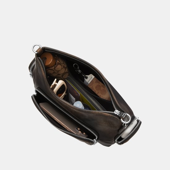 Laurel Shoulder Bag With Pockets In Loved Leather - Image 4