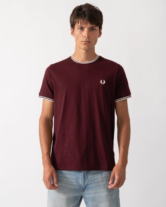 Regular Fit Short Sleeve Logo Detail T-Shirt in Burgundy - Image 1