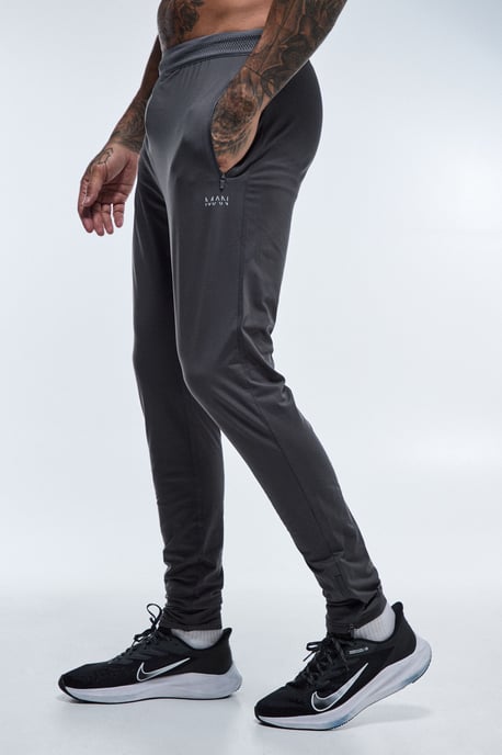 Tall 2 Pack Man Active Gym Essentials Stretch Tapered Jogger - Image 3