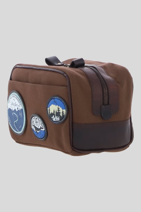 Explorer Patch Washbag - Image 2