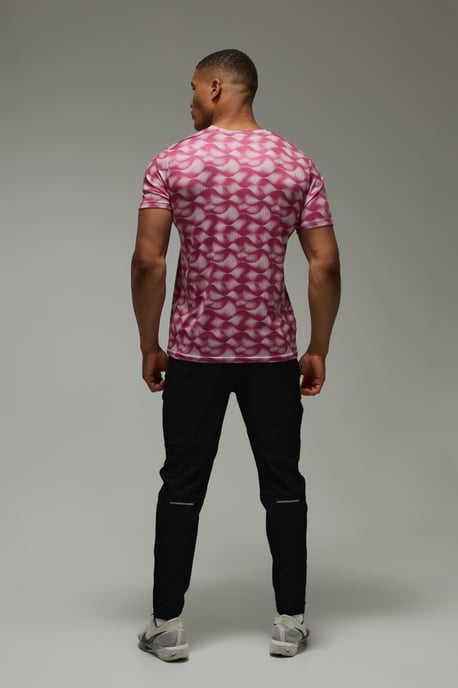 Man Active Abstract Wave Regular Fit T-Shirt - Image 2
