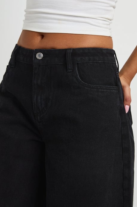 Longline Mid Rise Denim Jort - Image 4