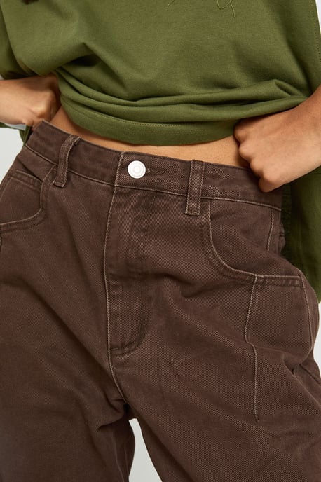 Mid Waist Seam Detail Barrel Jean - Image 4