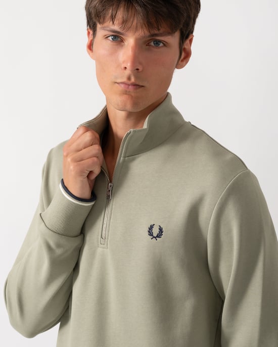 Regular Fit Long Sleeve Logo Detail Sweatshirt in Pale Green - Image 3