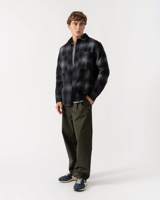 Long Sleeve Shirt in Black - Image 4