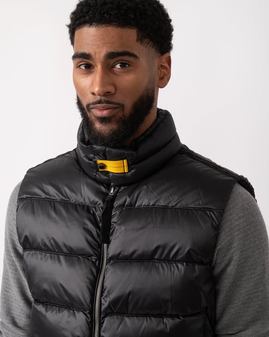 Jeordie Down Vest Down Vest in Black - Image 3