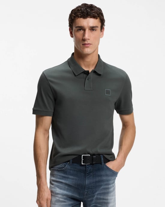 Slim Fit Short Sleeve Logo Detail Polo Shirt in Olive - Image 3