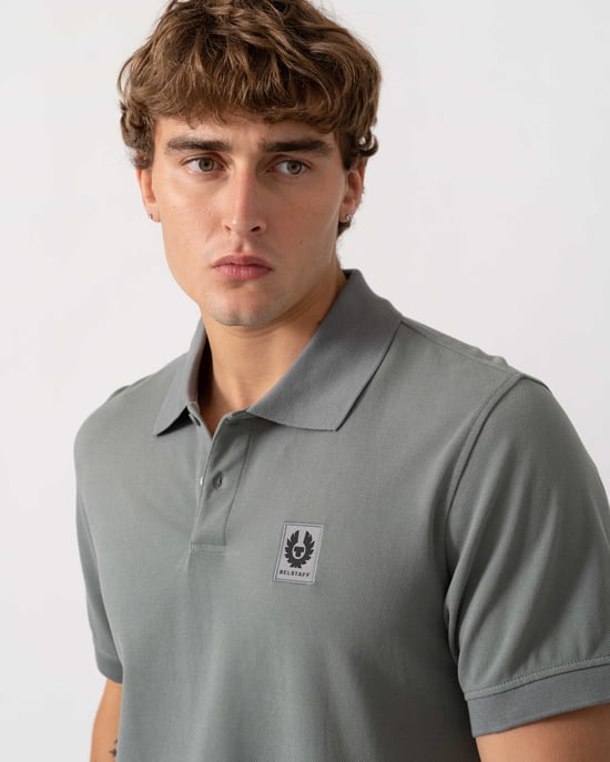 Short Sleeve Logo Detail Polo Shirt in Grey - Image 3