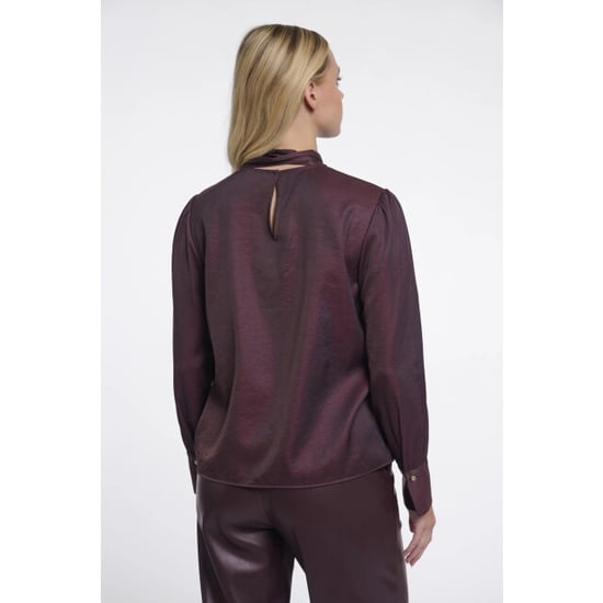 Rino & Pelle Bryanna.7002611 rino en pelle blouse with bow tie neck fudge cloak - Image 6