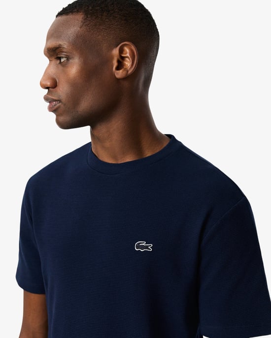 Short Sleeve Logo Detail T-Shirt in Navy - Image 5