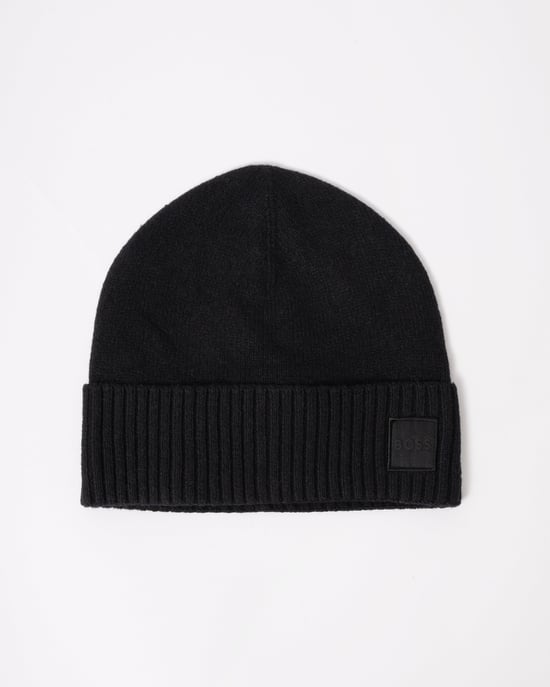 Akaio R Logo Detail Beanie in Black - Image 1