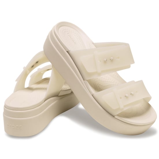 Crocs Brooklyn Buckle Low Women's Sandstone Sandals - Image 3