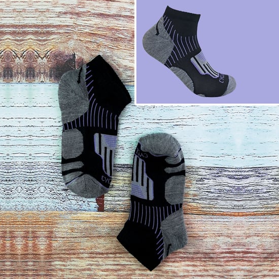 3 Pairs Ladies Anti Sweat Ankle Trainer Sports Socks with Heel Padding - Image 4