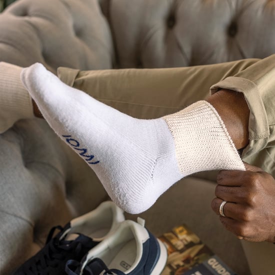 IOMI - 3 Pairs Cotton Cushioned Diabetic Socks for Swollen Feet and Legs - White - Image 4
