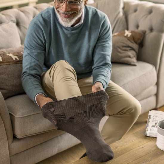 Mens & Womens Extra Wide Soft Cotton Oedema Socks for Swollen Feet - Image 3