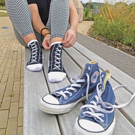 Set van 2 uniseks katoenen sokken die op schoenen lijken - Zwart - Image 3