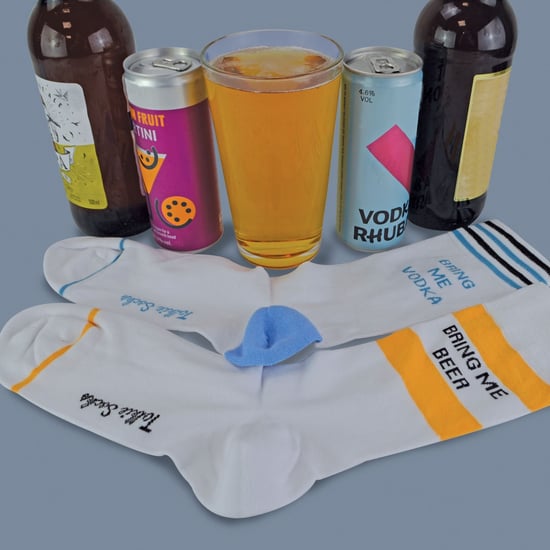 TALKIE SOCKS - Unisex bomullsstrumpor med öl och vodka - Image 4