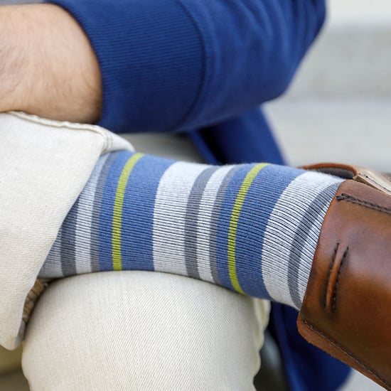 VIM&VIGR - Wide Calf Graduated Compression Socks 15-20 mmhg for Men & Women - Navy - Image 3