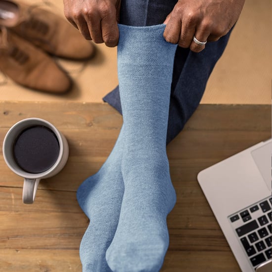 12 par Multipack Gentle Grip Top Diabetiska Strumpor | IOMI | Mid Calf Loose Top Non Elastic Bomullsstrumpor med handlänkad sömlös tå - Blå - Image 3