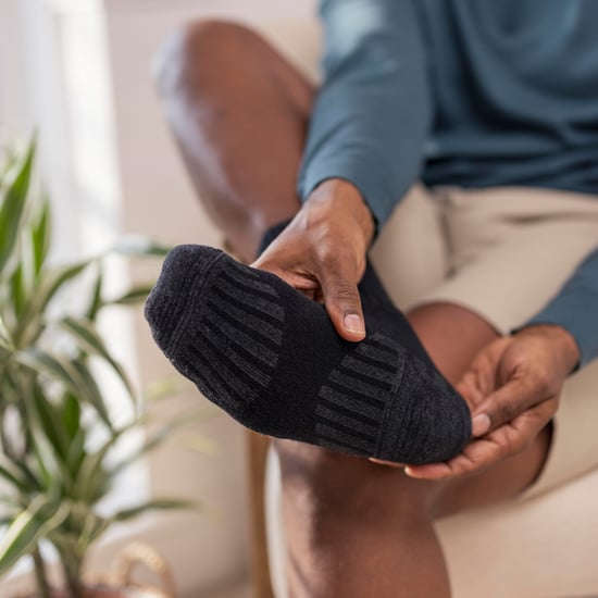 Diabetic Walking Socks for Men | IOMI FOOTNURSE | Cushioned Extra Wide Seamless Socks - Black - Image 5