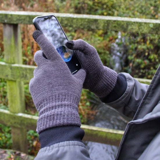 Mens Touchscreen Gloves with Grips - Image 5