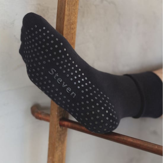 Mens Cotton Slipper Socks | Steven | Casual Plain Socks with Grippers - Black - Image 3