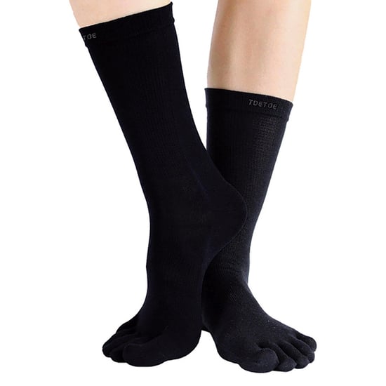 TOETOE - Mens & Ladies Outdoor Soft Wool Moisture Wicking Mid Calf Toe Socks - Black - Image 3