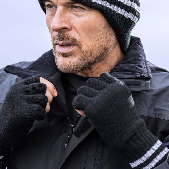 Mens Knitted Fingerless Reflective Gloves for Winter | Heat Holders | Thermal Hi Viz Work Gloves - Black - Image 4
