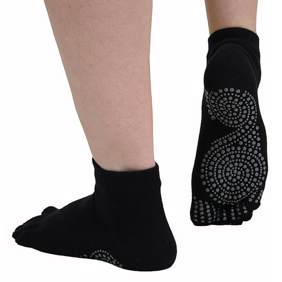 TOETOE - Mens & Ladies Yoga / Pilates Anti Slip Moisture Wicking Low Cut Toe Socks - Black - Image 4